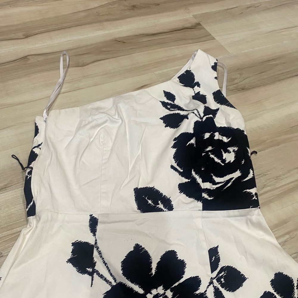 B Smart One Shoulder Floral Dress Women’s Size 8 White Navy Cocktail Party-260 - Picture 4 of 6